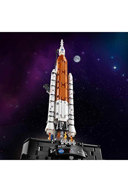 LEGO Technic NASA Artemis Uzay Fırlatma Sistemi Roketi 42221
