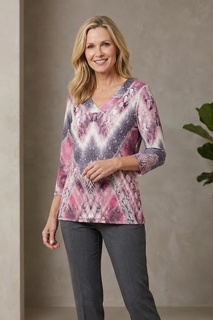 Women's Plus Size Lycra V-Shaped Collar Snake Pattern Three Quarter Sleeve (4 Seasons) Mother T-Shirt Blouse