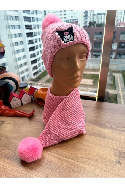 Kuromi Embroidered Girl's Pink Color 2-Piece Set with Pompom Scarf and Beanie Set