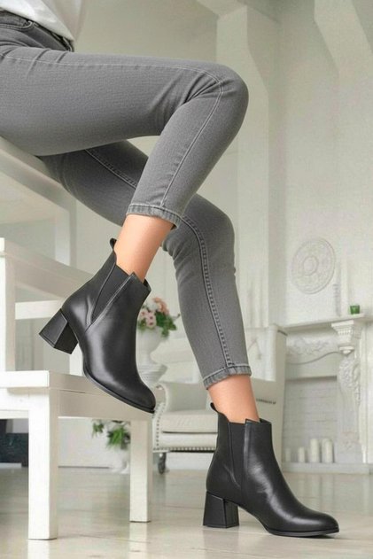 Large Size Heel Genuine Leather Women's Boots 41-42-43-44-Black Leather