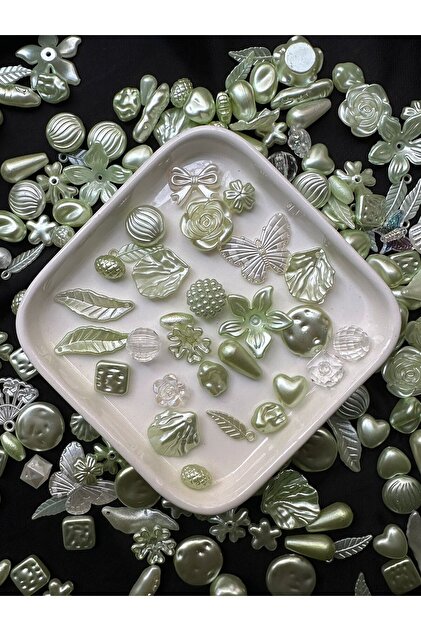 40 Adet Sedefli Yeşil Şeffaf Karışık Figürlü Plastik Boncuk
