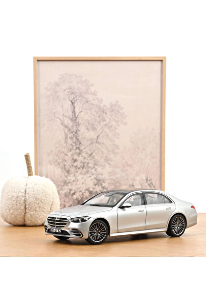 Mercedes 1/18 Norev Mercedes-Benz S-Class AMG-Line 2021 Brillant