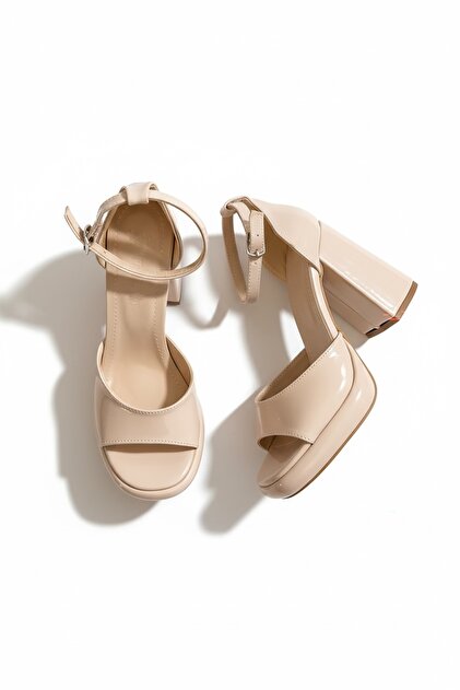 Tomme Beige Patent Leather (9 cm Heel) Platform Heeled Casual Shoes