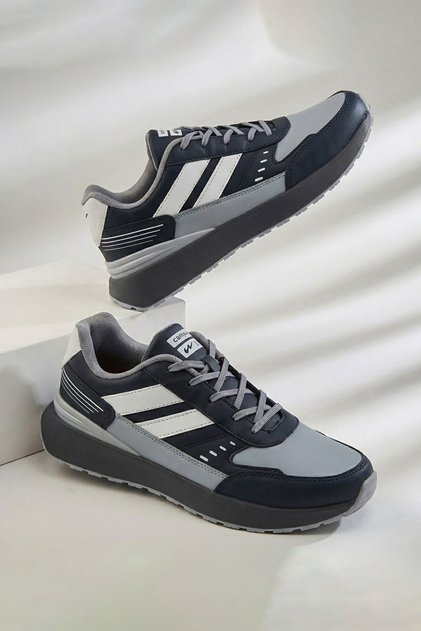 Men's Low-Top Sneakers - Bold Colours With Cloud Like Comfort