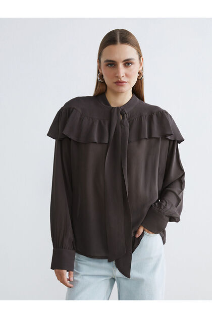 TRENDLUCKY Farkıyla Fular Yaka Fırfırlı Oversize Bluz