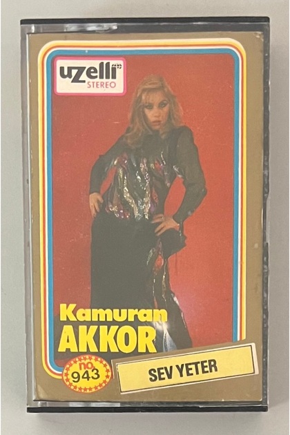 Kamuran Akkor Sev Yeter Uzelli 943 German Edition Cassette