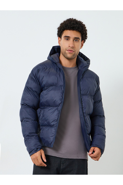 Men Relaxed Fit Solid Puffer Jacket