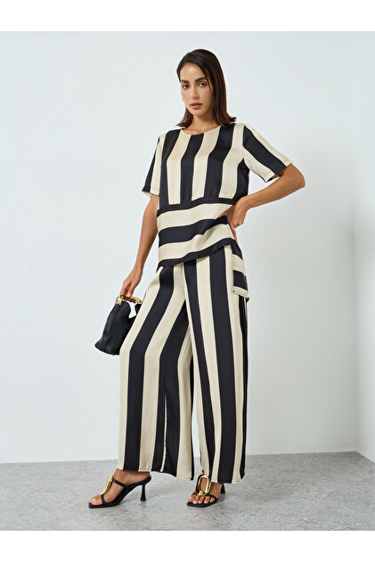 Women Striped Round Neck Top and Pants Co-Ords