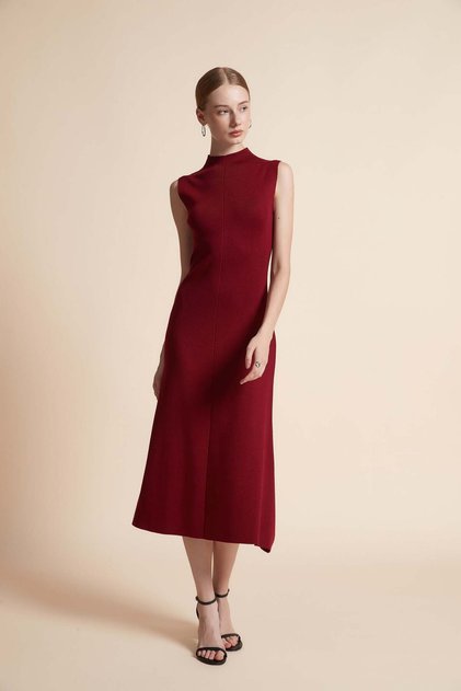 Bordeaux Solid Midi Sleeveless Dress