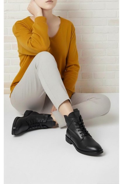 LARGE NUMBER WOMEN'S GENUINE LEATHER BOOTS 41-42-43-44-BLACK LEATHER