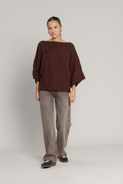 Collar detail knitted sweater