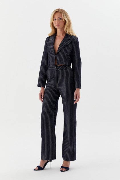 بنطلون ضيق مخطط باللون النيلي