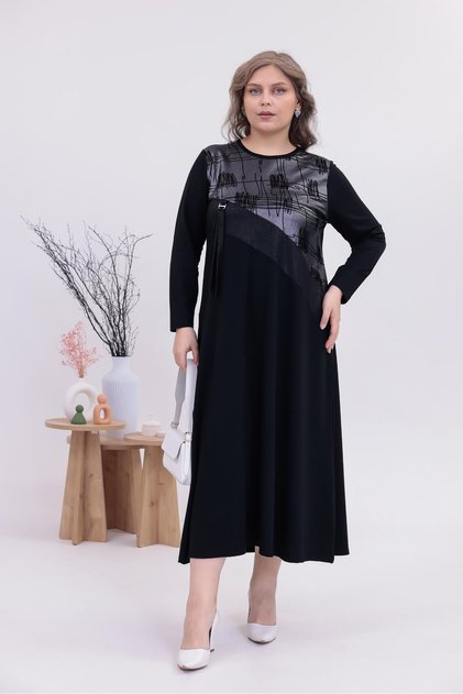Plus Size Flared Dress with Collar Accessory Detail