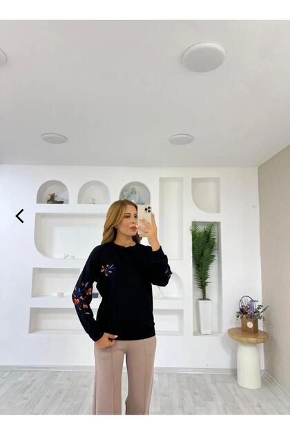 Modal Textured Embroidered Circular Neck Sweatshirt