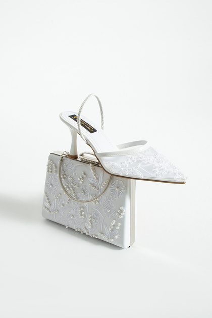 MEGGIE White Shoe and Bag Matching Set Pointed Toe 7 cm Heeled Pearl-Embellished Slingback Shoe and Bag Set