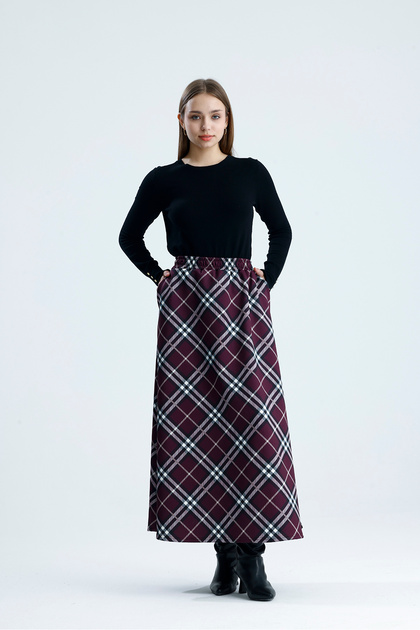 Plaid Pattern Elastic Waist Puff Scuba Skirt with Pockets (Size 38/44 Compatible)