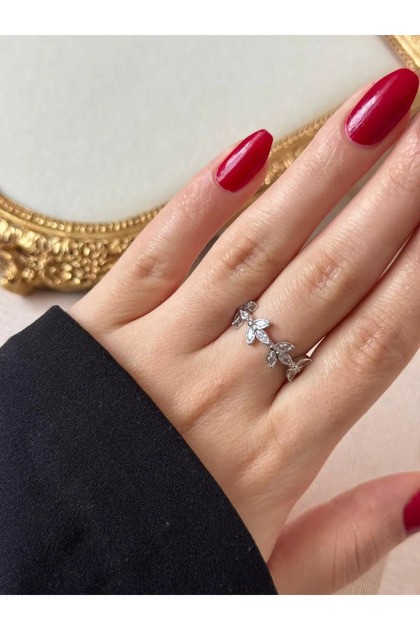Elara Leaf Zircon Stone Silver Color Adjustable Stainless Steel Ring