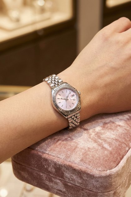 Women's Round Minimal Wristwatch with Calendar in Special Box