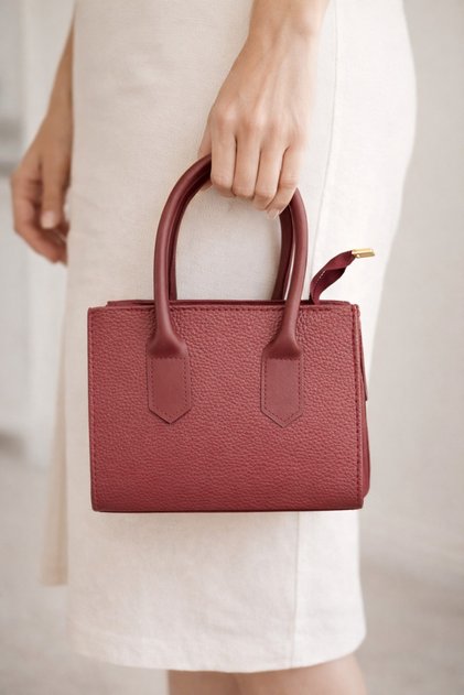 Elegant Women's Hand and Shoulder Bag with Burgundy Color Zipper