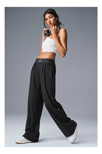 ☆極美品　alo yoga XS ワイドストレートパンツ Alo Yoga ALO Women's Casual Wide Leg Pants - Straight Sweatpants