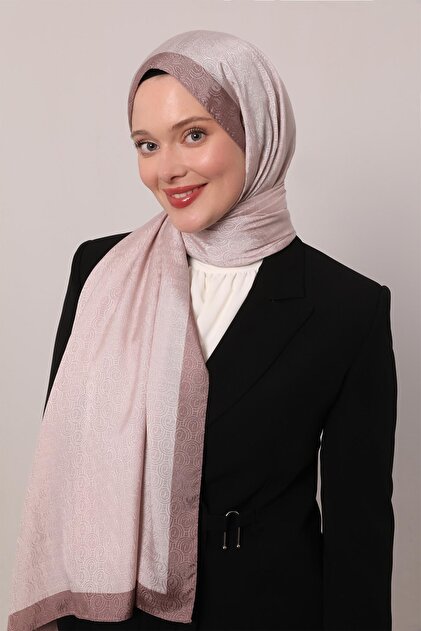 A.Pudra Ring Pattern Monogram Shawl