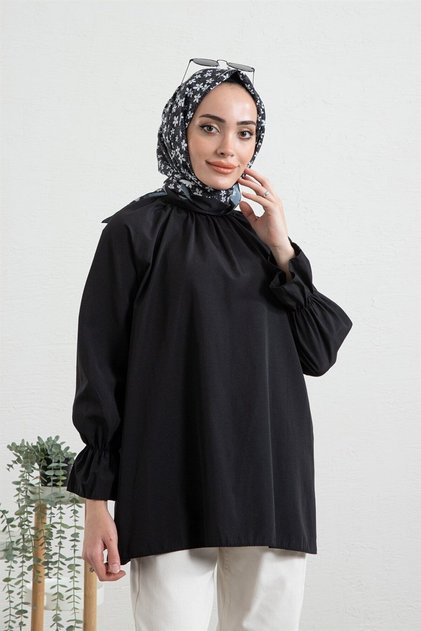 Kolu Büzgülü Siyah Poplin Gömlek