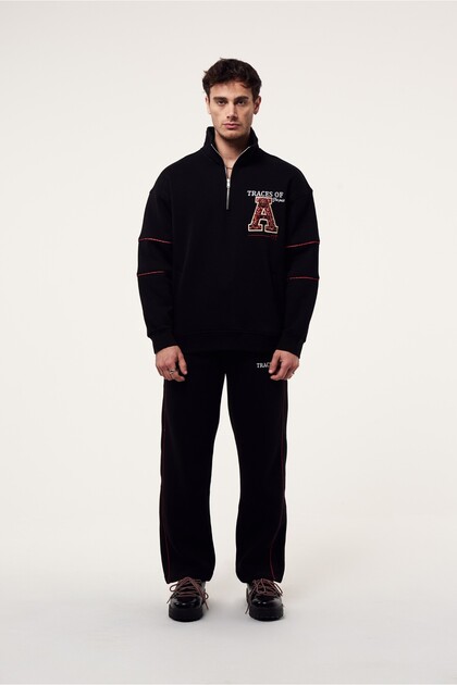 Embroidered Baggy Sweatpants