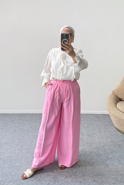 Women's Rose Accessory Ruffle Detailed Buttoned Shirt Blouse White