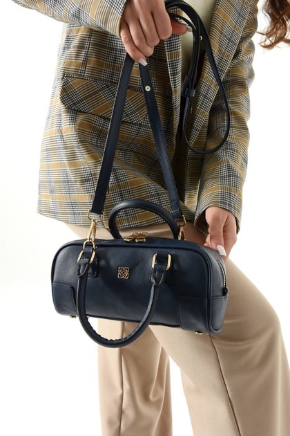 Women's Single Compartment Classic Model Hand and Shoulder Crossbody Bag 704