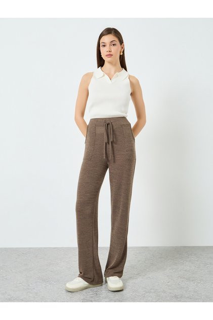 Women Brown Solid Knit Pants with Pocket