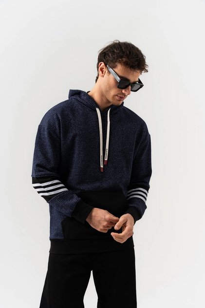 Night Pulse Kangaroo Pocket Detailed Hoodie