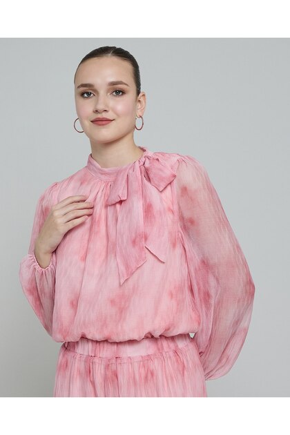 Printed Shirt With Tie-Up Neck And Puff Sleeves