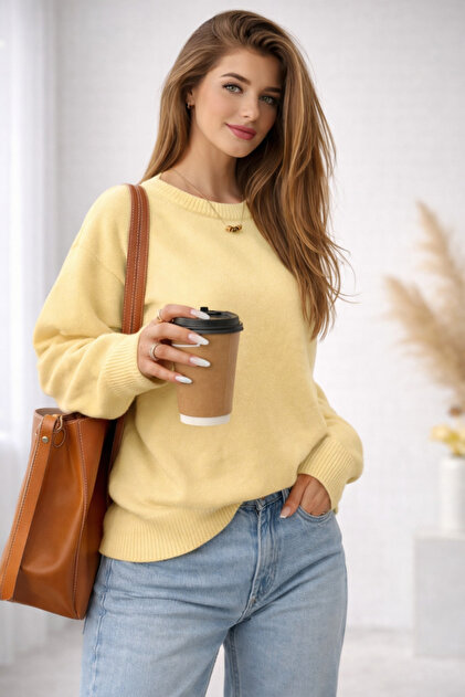 Yellow Oversized Crew Neck Knitwear Women's Sweater