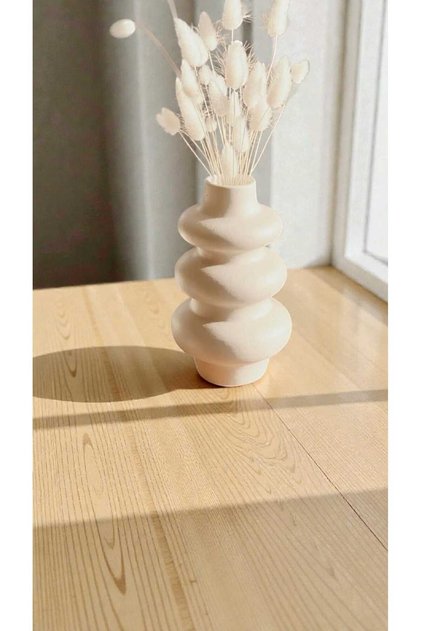 Vază Model Minimal Twist de 10 Cm