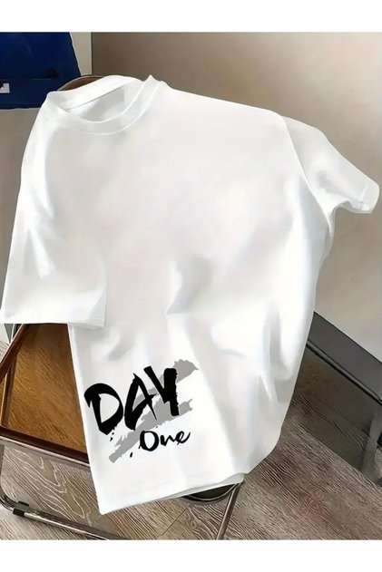 DAY ONE Printed Oversize Crew Neck T-Shirt
