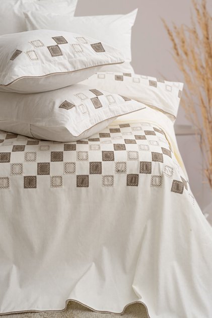 Carla 7 Piece Bridal Set Cream 240 X 260 cm 240 X 260 cm Cream