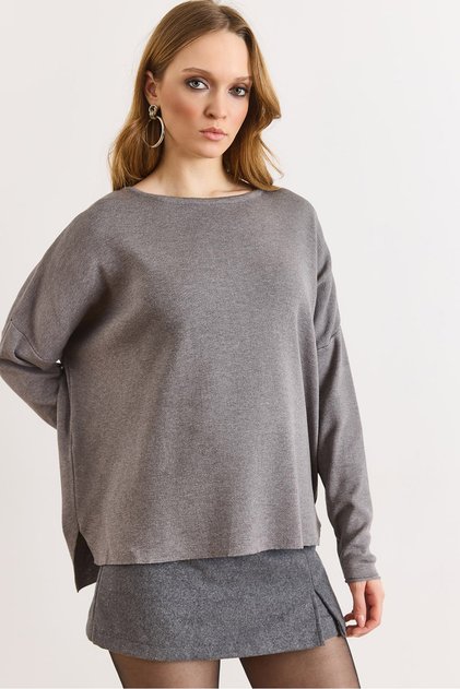 Women's Gray Crew Neck Soft Textured Transitional Knitwear Sweater Kzk-19001147