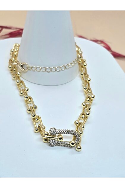 Gold Necklace with Zircon Stone Chain Detail