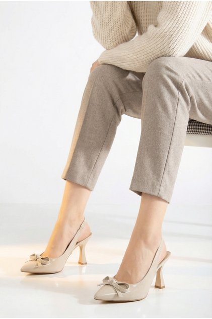 Julia Beige Patent Leather Women's Sports Bow Thin Heeled Shoes