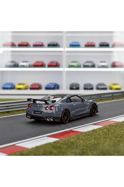HOT WHEELS Nissan GT-R Nismo (R35) 2024 Stealth Gray 1/64 Ölçek