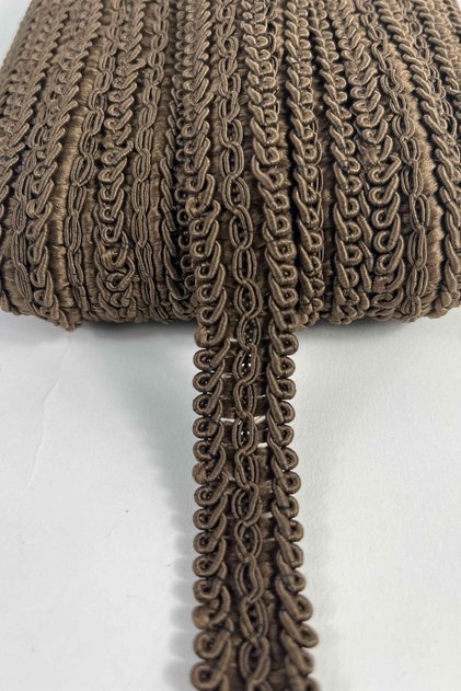 Dark Brown Stitched Ram Horn Ribbon – Decorative Edge Trim and Handcrafted Accessory (3 Meters)