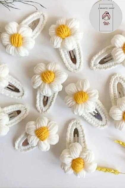 Amigurumi Knitting Thread Handmade 2-Piece White Fluffy Daisy Snap Buckle Set
