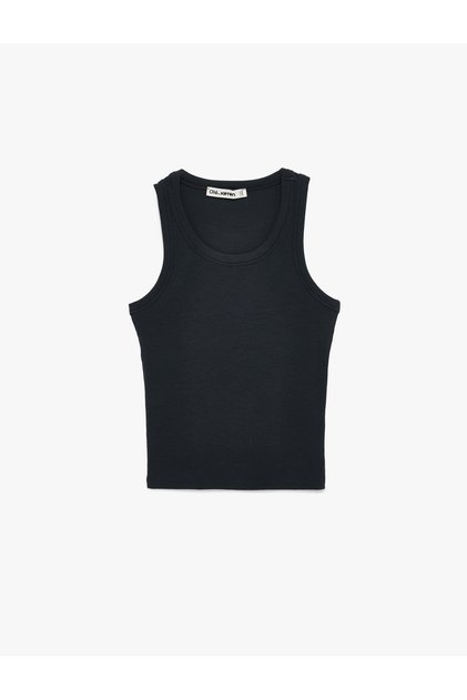 Slim Fit Sleeveless Crew Neck Ribbed Knit Blouse