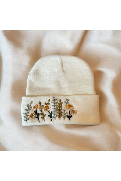 Handmade Flower Daisy Embroidered Beret (Standard Size) Cream