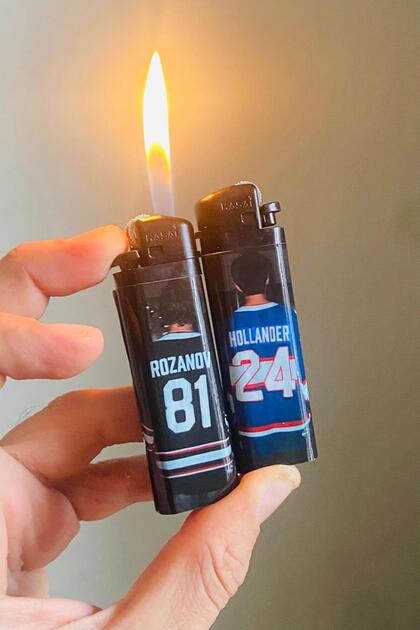 Namgo 2'li Heated Rivalry Yanak Kaplamalı Çakmak - Fiyatı, Yorumları