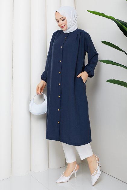 Women's Cap with Ruched Detail Side Pockets