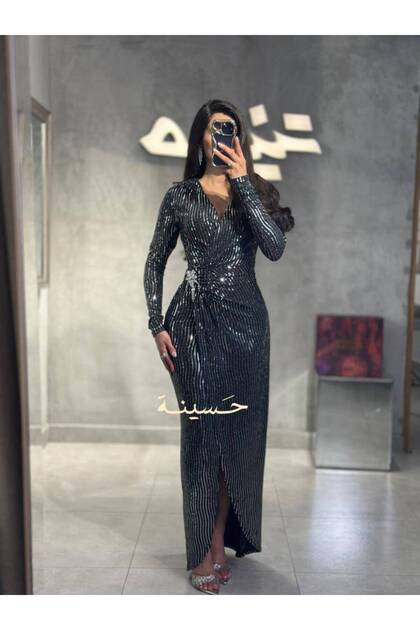 فستان أسود بترتر فضي بتصميم ضيّق
