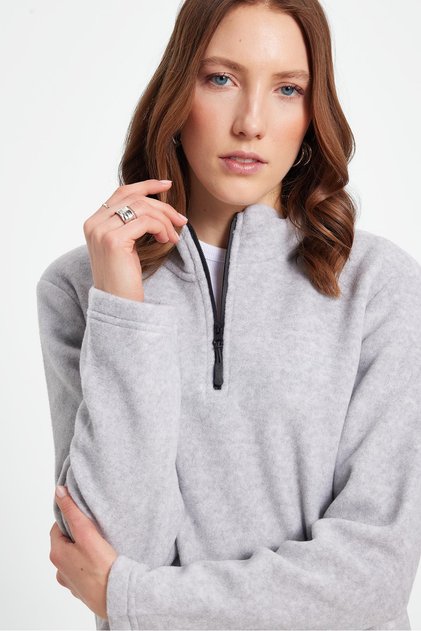 Women's Standard Fit Anti-Pilling Cold-Resistant Gray Bato Collar Fleece Sweatshirt