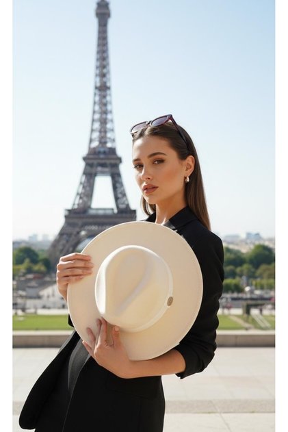 Classic Women's Cashmere Hat