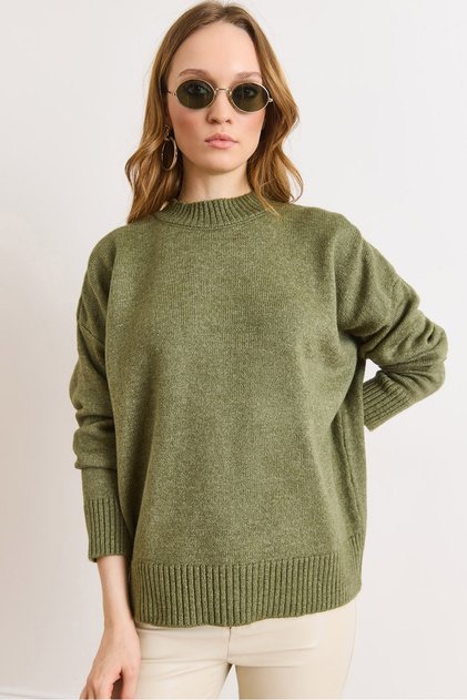 Women's Green Crew Neck Soft Textured Knitwear Sweater Kzk-19001148